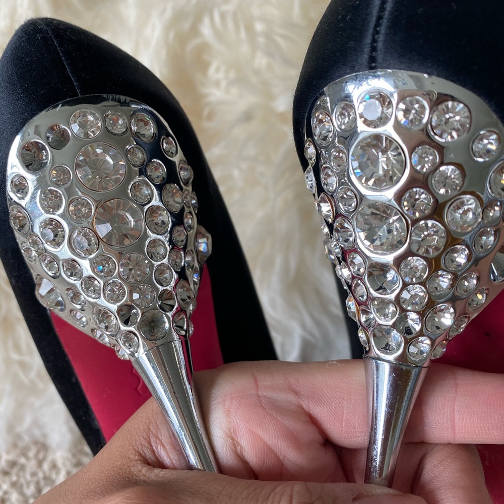Paris Hilton Spelled Heel 6.5 bling crystal - Picture 5 of 6